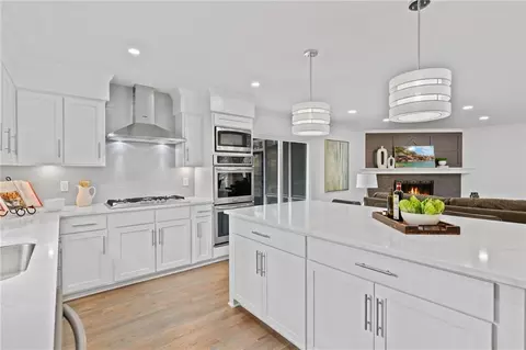 935 Tiber Cir, Alpharetta, GA 30022