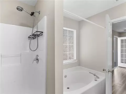 Bath - 195 Brighton Dr, Covington, GA 30016 photo 2 of 5