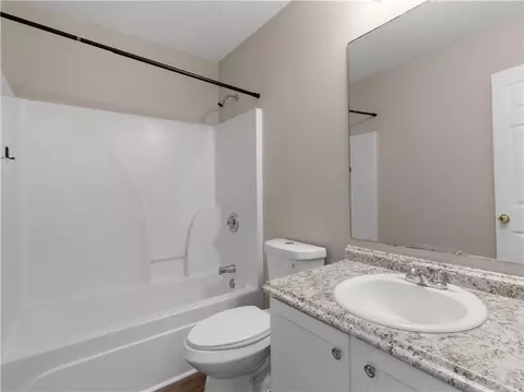 Bath - 195 Brighton Dr, Covington, GA 30016 photo 4 of 5