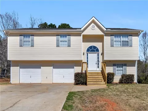 Exterior - 195 Brighton Dr, Covington, GA 30016 photo 3 of 6