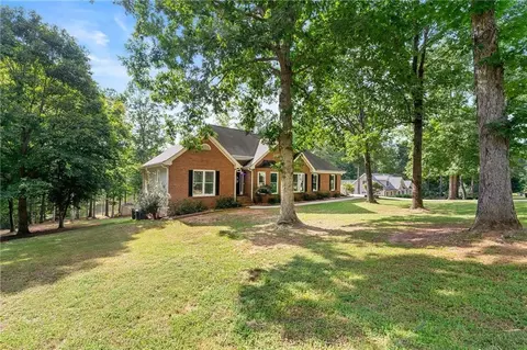 Exterior - 587 Morgan Ct, Hampton, GA 30228 photo 2 of 5