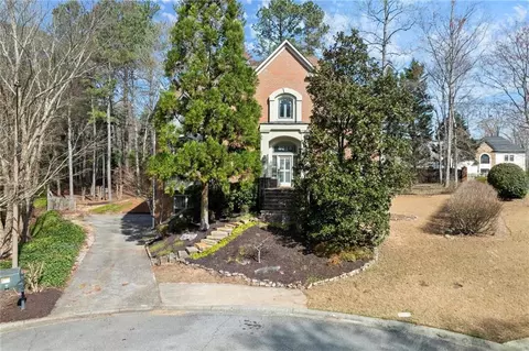 5043 Willeo Estates Dr, Marietta, GA 30068