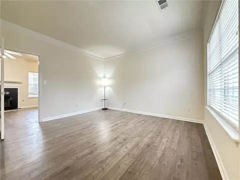 Living - 3060 Scepter Dr, Duluth, GA 30096 photo 1 of 9