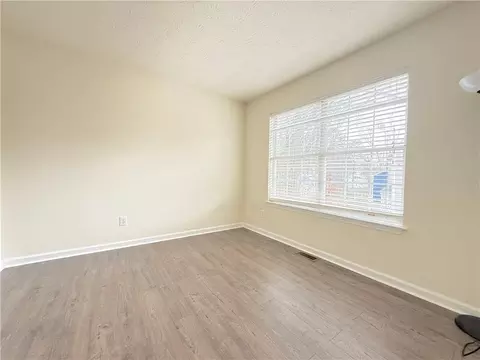 Living - 3060 Scepter Dr, Duluth, GA 30096 photo 8 of 9