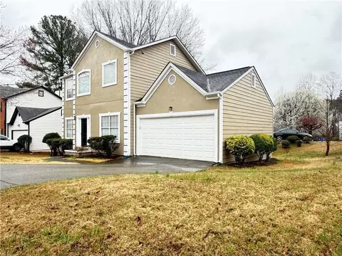 Exterior - 3060 Scepter Dr, Duluth, GA 30096 photo 2 of 4