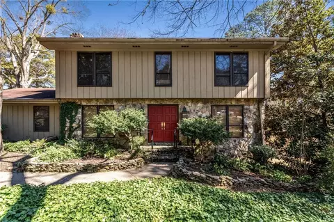 4614 Winthrop Dr, Atlanta, GA 30337