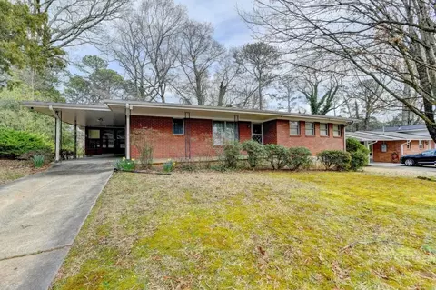 2516 Warwick Cir NE, Atlanta, GA 30345