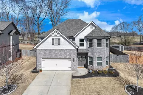 6008 Fair Winds Cv, Flowery Branch, GA 30542