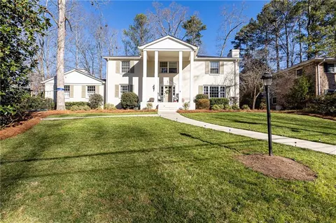 2348 Brookhurst Dr, Atlanta, GA 30338