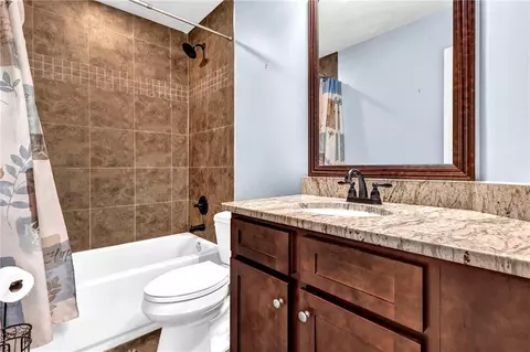 Bath - 9204 Malcolm Dr, Covington, GA 30014 photo 5 of 5