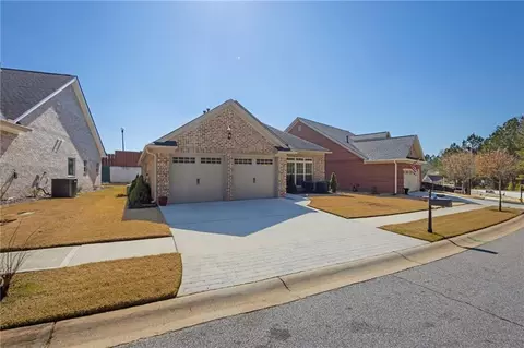 Exterior - 9204 Malcolm Dr, Covington, GA 30014 photo 2 of 8
