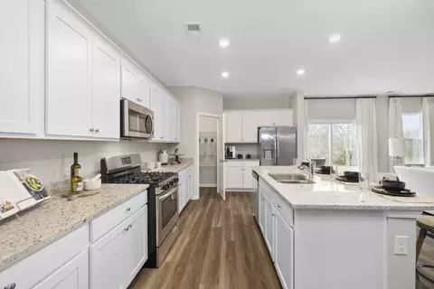 Kitchen - 1216 Arnhem Dr, Hampton, GA 30228 photo 3 of 4