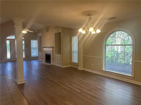 5860 Elm Tree Dr, Buford, GA 30518 photo 5