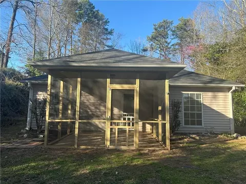 5860 Elm Tree Dr, Buford, GA 30518 photo 16