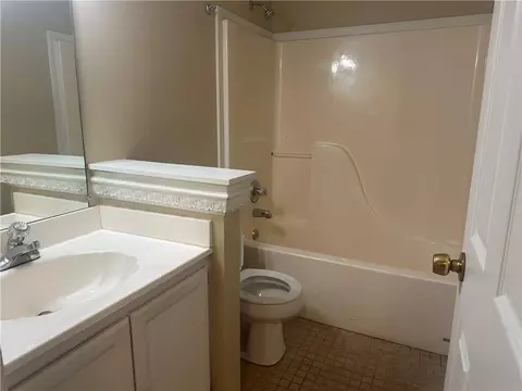 5860 Elm Tree Dr, Buford, GA 30518 photo 8