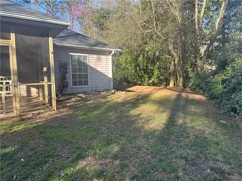 5860 Elm Tree Dr, Buford, GA 30518 photo 17