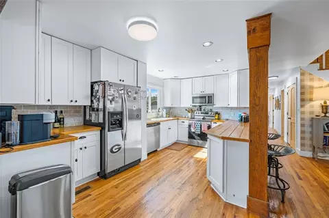 Kitchen - 3064 Spring Hill Dr, Monroe, GA 30656 photo 1 of 2