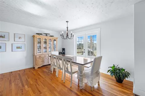 Dining - 3064 Spring Hill Dr, Monroe, GA 30656 photo 2 of 4