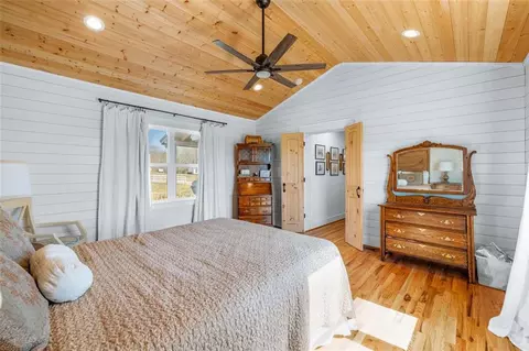 Bedroom - 3064 Spring Hill Dr, Monroe, GA 30656 photo 3 of 9