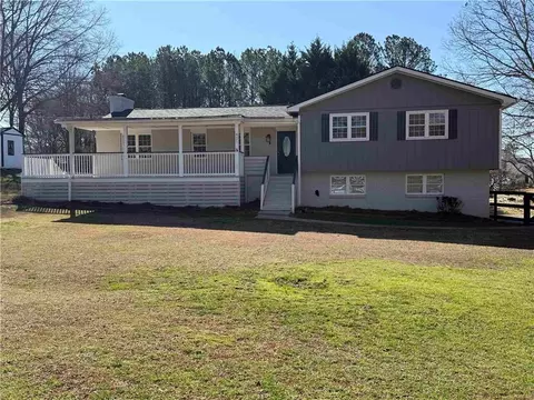 401 Falcon Ct, Woodstock, GA 30188