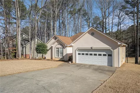 606 Wedgewood Dr, Woodstock, GA 30189