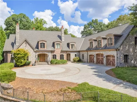2554 Emerald Dr, Jonesboro, GA 30236