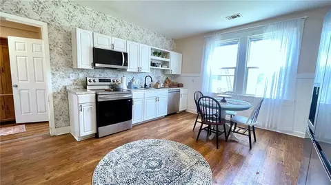 Kitchen - 4011 3rd Ave, Rockmart, GA 30153 photo 1 of 4