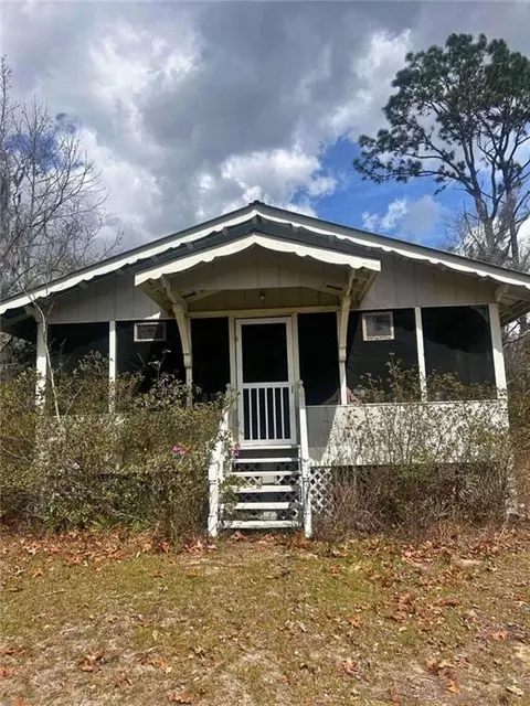 8048 Clearwater Dr, Donalsonville, GA 39845