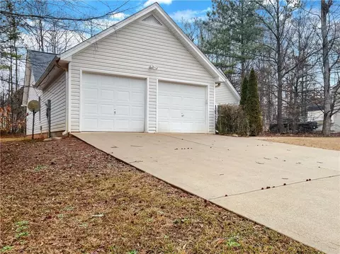 781 Courthouse Park Dr, Temple, GA 30179
