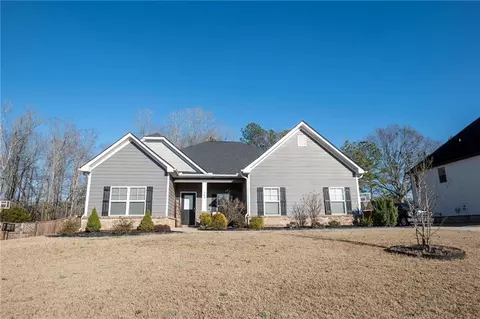 165 Ruby Ln, Mcdonough, GA 30252