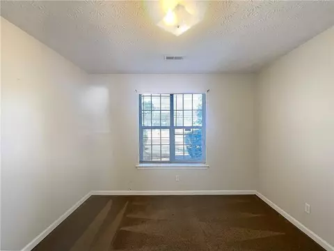 Bedroom - 2721 Arctic Ct, Morrow, GA 30260 photo 3 of 4