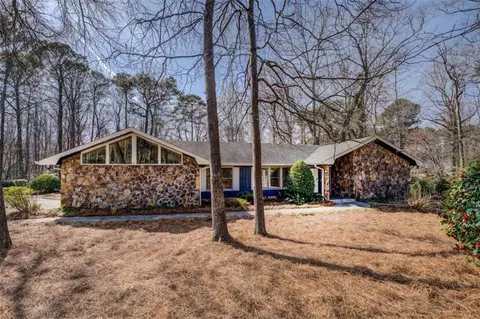 825 Sugar Creek Way SE, Conyers, GA 30094