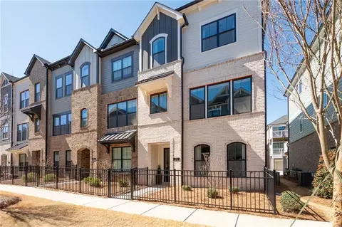 710 Hudson Way, Roswell, GA 30076
