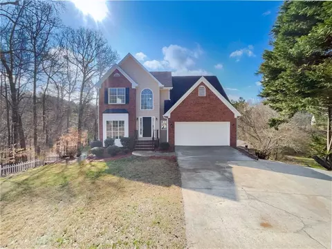 1200 Platinum Dr, Hoschton, GA 30548