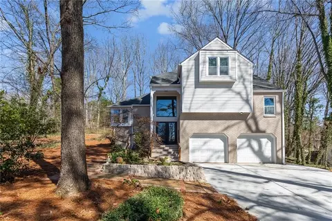 1521 Bentcreek Dr, Marietta, GA 30062