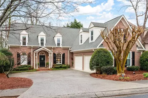 1207 Woodlawn Dr NE, Marietta, GA 30068