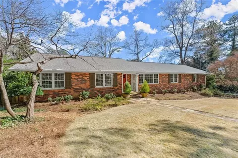 541 Hickory Dr SW, Marietta, GA 30064
