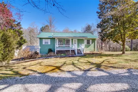 119 View St, Clarkesville, GA 30523
