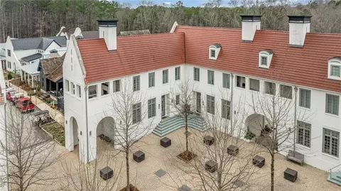 11279 Serenbe Ln, Chattahoochee Hills, GA 30268