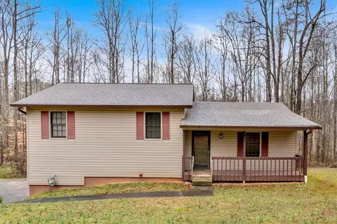 2211 Toonigh Rd, Canton, GA 30115