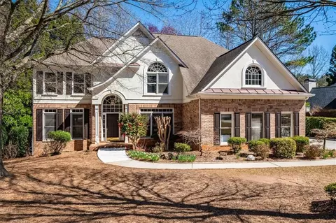 3353 Glen Devon Ln, Berkeley Lake, GA 30096