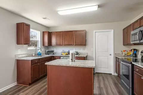 260 Heaton Dr, Covington, GA 30016 photo 8