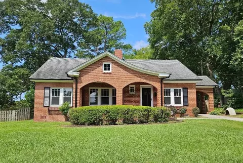 321 Hampton St, Rockmart, GA 30153