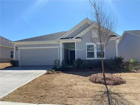 670 Pineberry Dr, Grayson, GA 30017