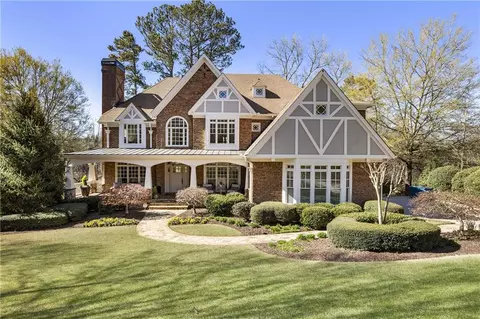 15860 Meadow King Ct, Milton, GA 30004