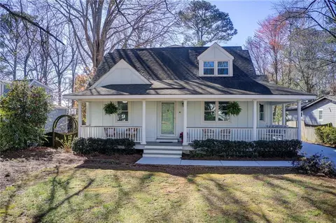 3433 Keswick Dr, Chamblee, GA 30341
