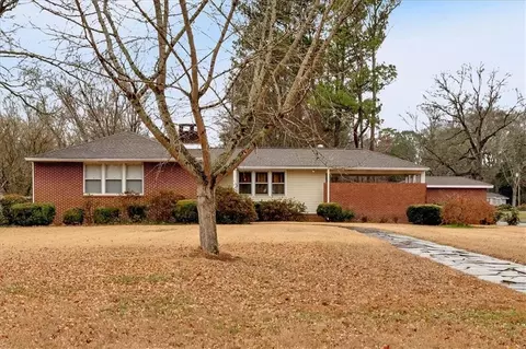 519 N College St, Cedartown, GA 30125