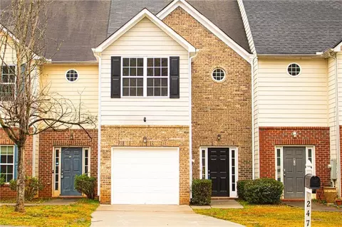 247 Brookview Dr, Riverdale, GA 30274