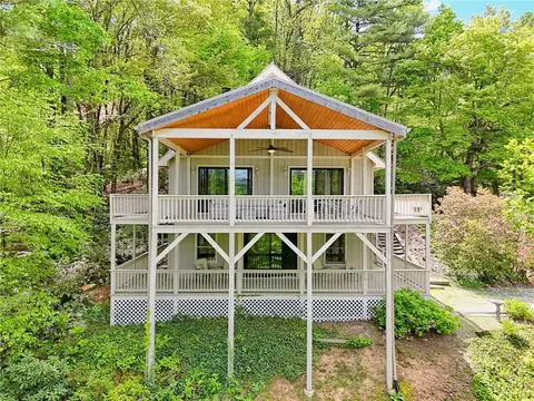 1133 Ridgepole Dr, Sky Valley, GA 30537