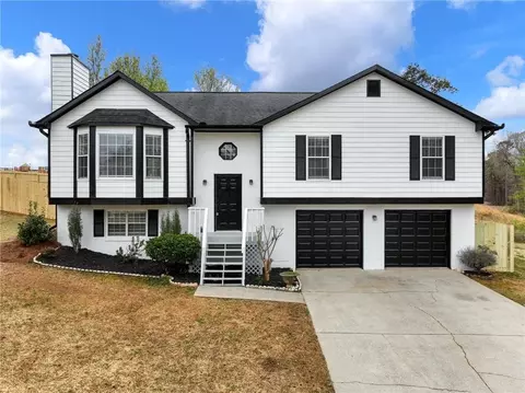 6635 Gigi Dr, Flowery Branch, GA 30542